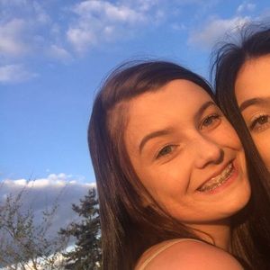 Meet your Posher, Katelyn